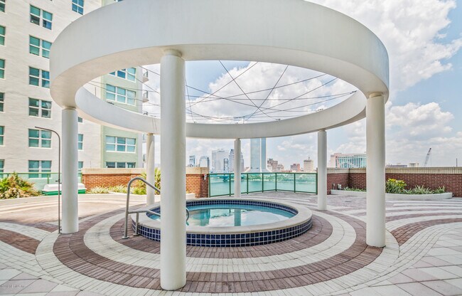 Building Photo - 1431 Riverplace Blvd