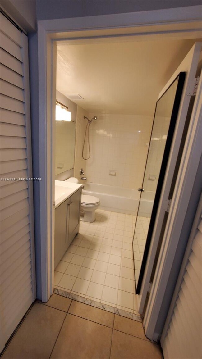 Building Photo - 7888 Sonoma Springs Cir