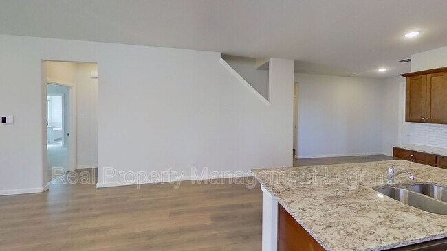 Building Photo - 442 Diamond Creek Dr