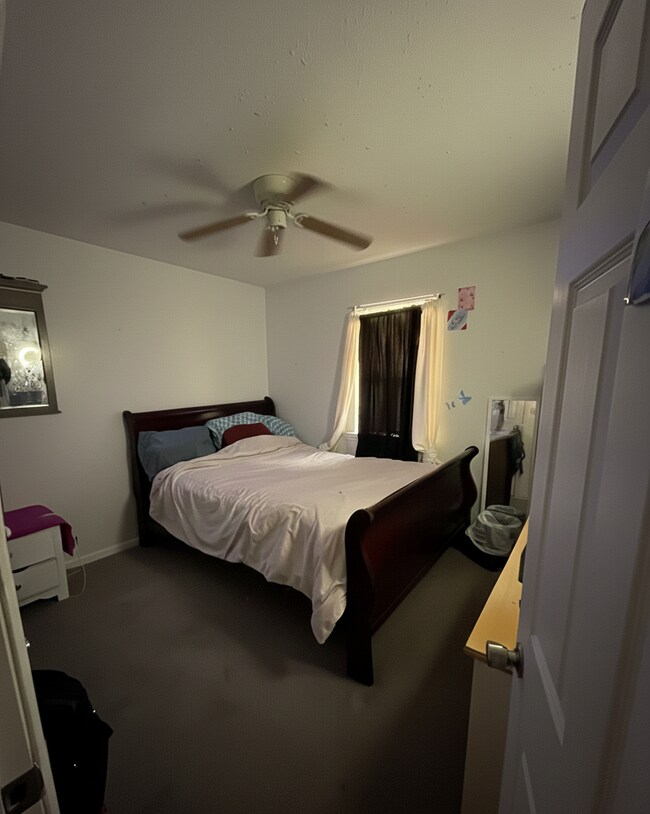 Building Photo - Coming Soon: Fully Remodeled 3 Bed, 2 Bath Home in Centerville!