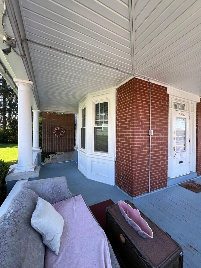 Building Photo - 4216 W Penn Ave