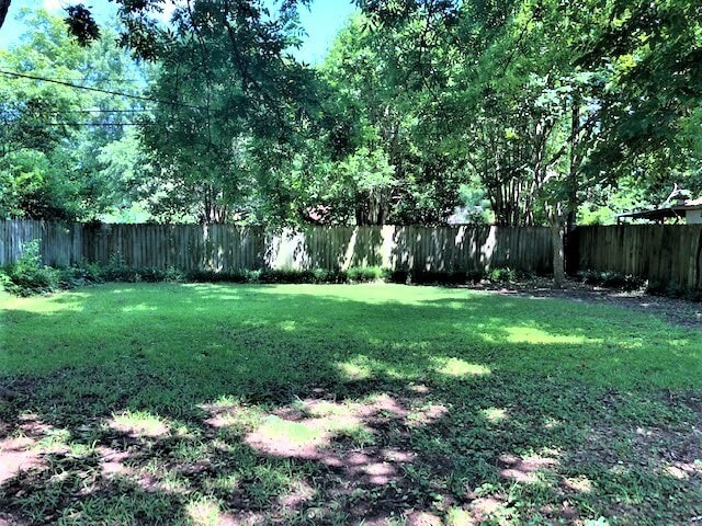 Building Photo - Updated Broadmoor Home!!
