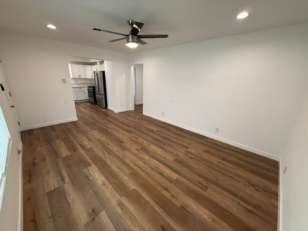 Building Photo - 4066 W 129th St