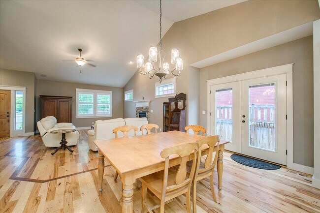 Building Photo - Beautiful Home In Hidden Springs