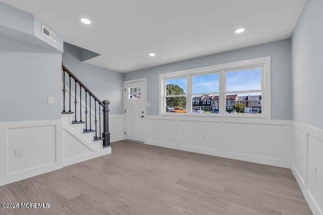 Building Photo - 131 Briar Mills Dr