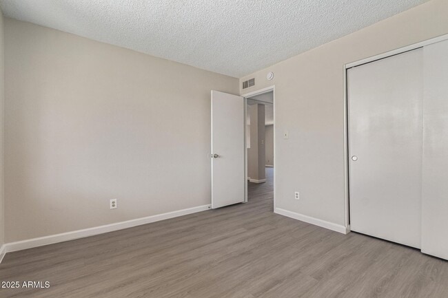 Building Photo - 7342 W Minnezona Ave