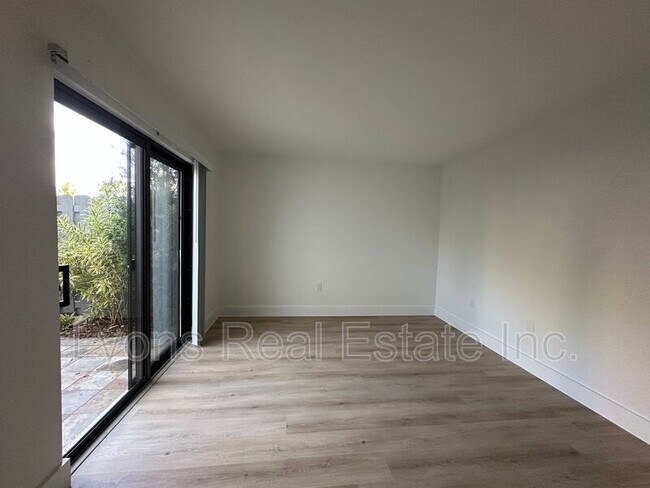 Building Photo - 6308 Sugar Bush Ln