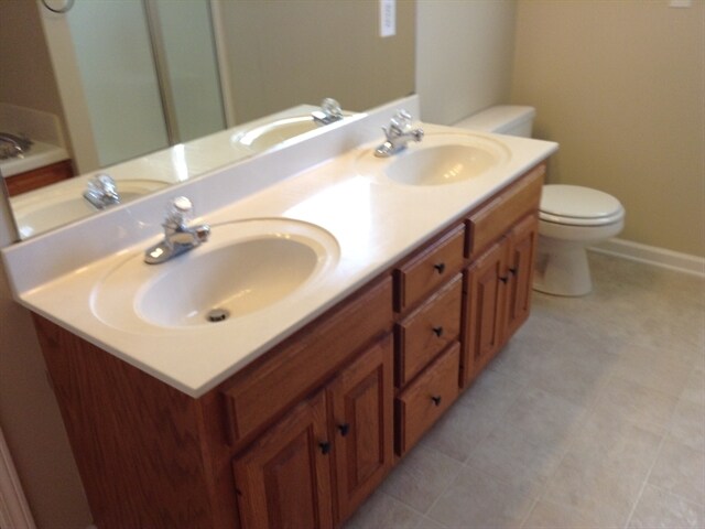 Building Photo - 2122 Creek Trail Dr