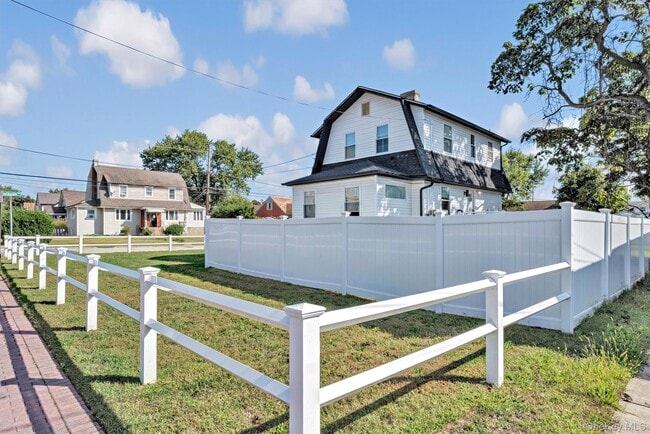 Building Photo - 159 Southside Ave