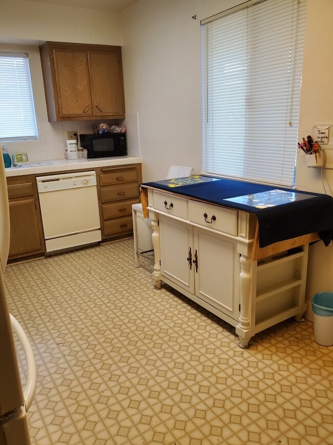 Building Photo - 28071 Pebble Beach Dr