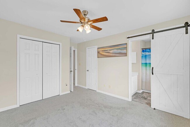 Building Photo - 105 Choisy Crescent