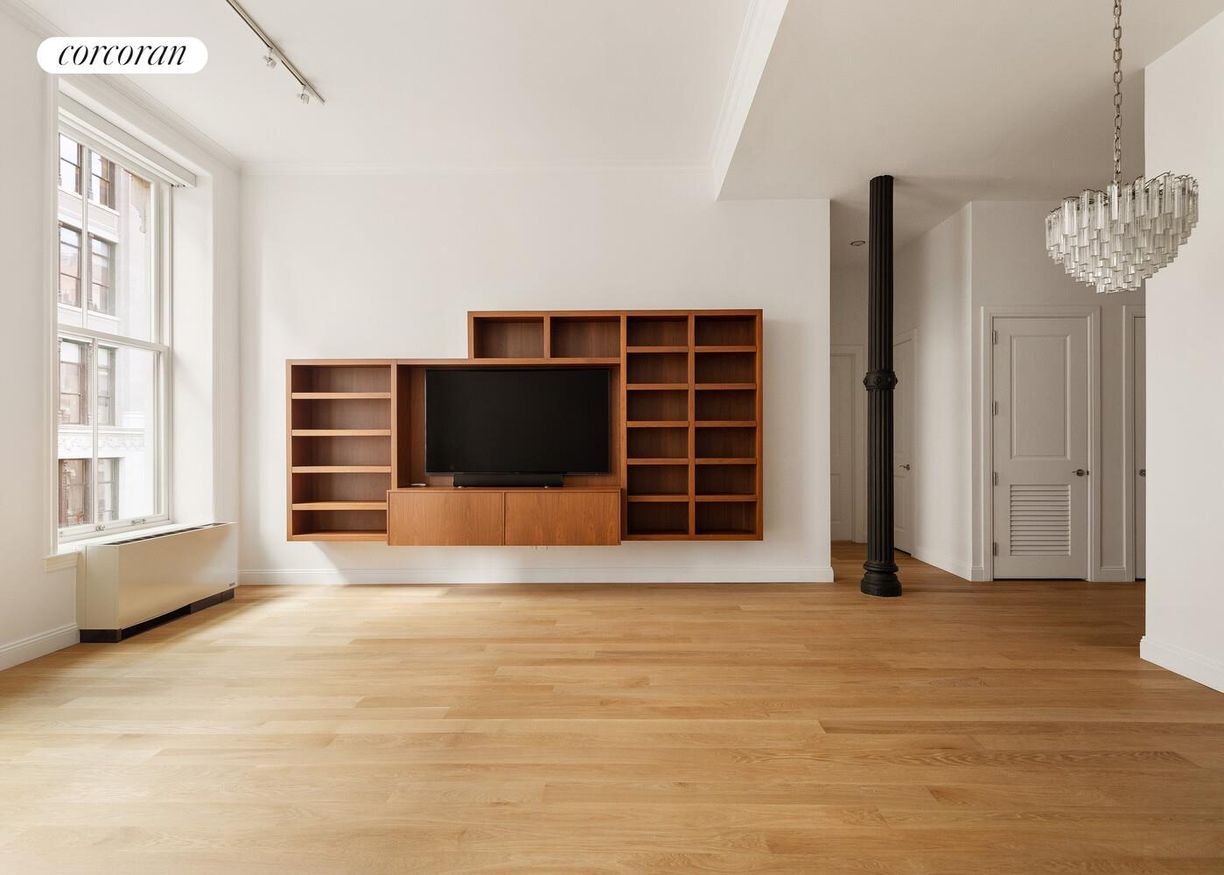 Building Photo - 655 6th Ave