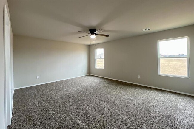 Building Photo - 4301 Driftwood Dr