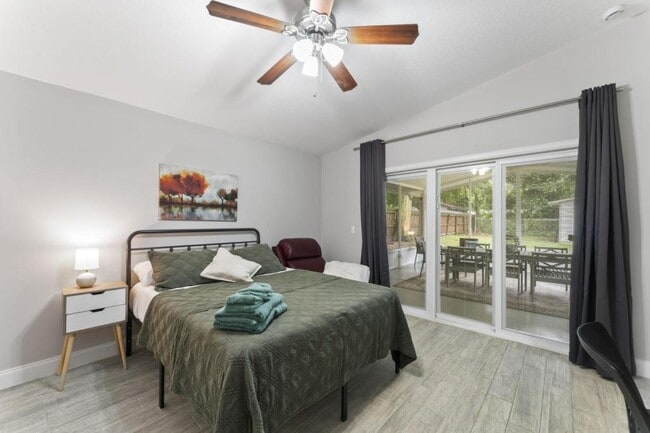 Primary Photo - 6272 Spring Forest Cir