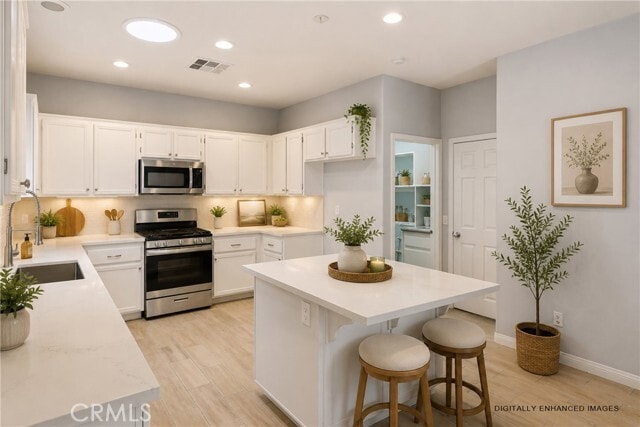 Building Photo - 44154 Coral Dr