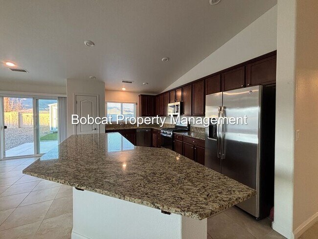 Building Photo - 100 Deschutes Dr