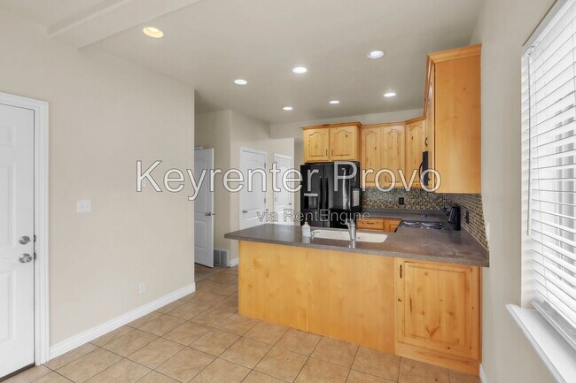 Building Photo - 4098 Hayes Cir