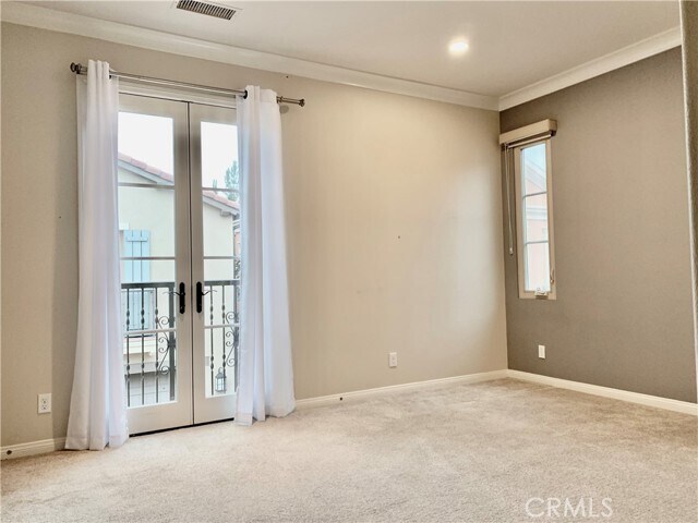 Building Photo - 81 Cipresso