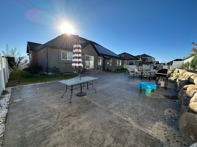 Building Photo - 8324 S Jayson Bend Dr