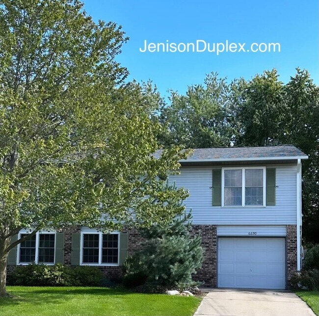 Building Photo - 6690-6692 North Dr