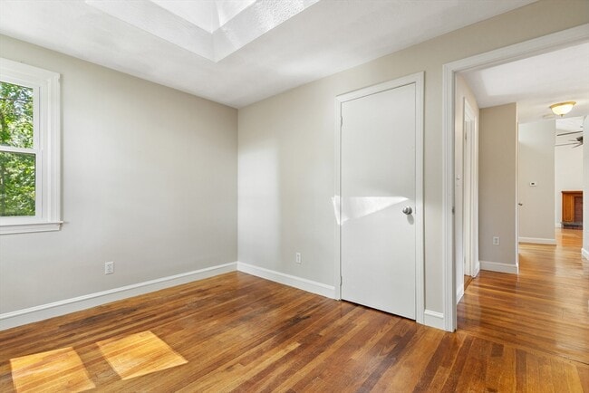 Building Photo - 16 Paulson Dr