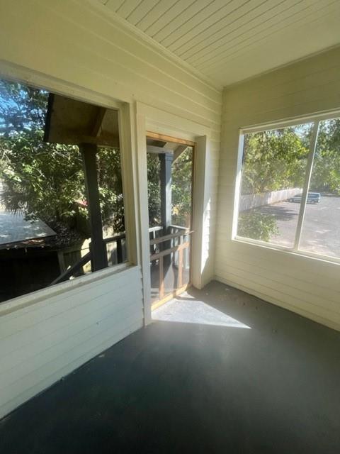 Building Photo - 165 S Monterey St