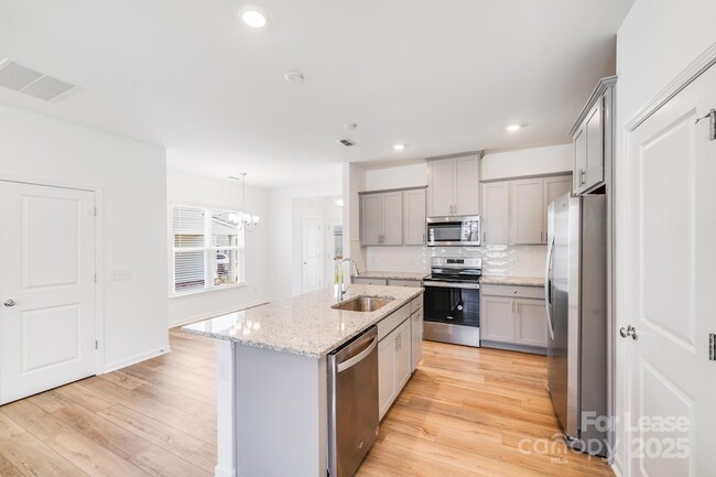 Building Photo - 2212 Cobble Ct