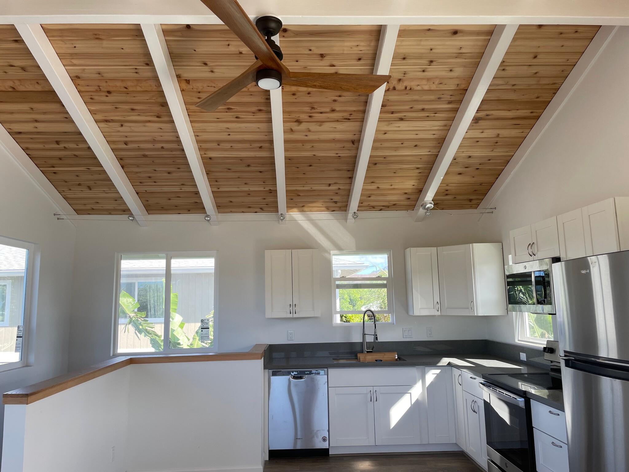 Building Photo - 453 Lanae Way
