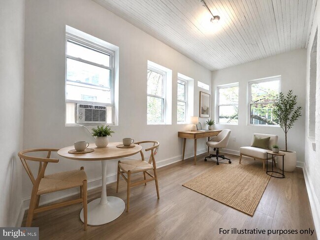 Building Photo - 4530 Avondale St