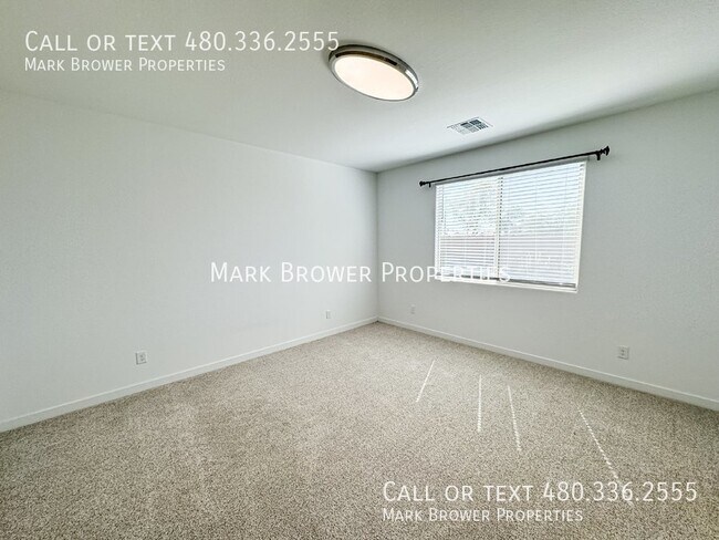 Building Photo - 72 S 157th Ln