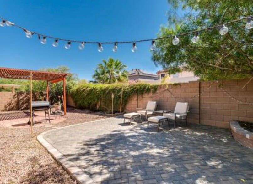 Building Photo - 15127 N 159th Dr