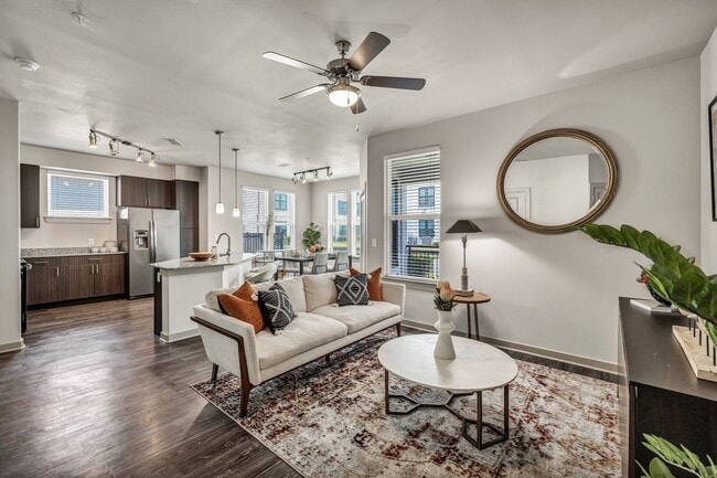 Building Photo - The Peri on Westheimer