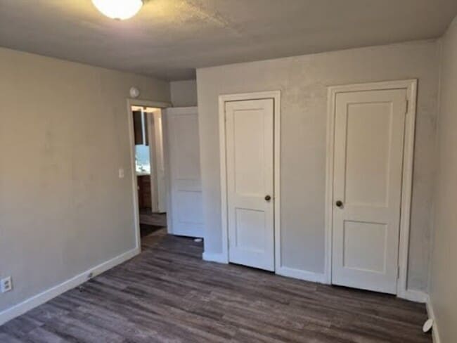 Building Photo - 3251 Meadow Ln