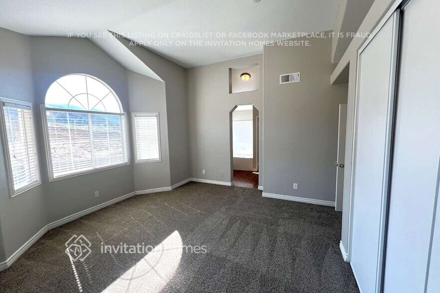 Building Photo - 27451 Echo Canyon Ct