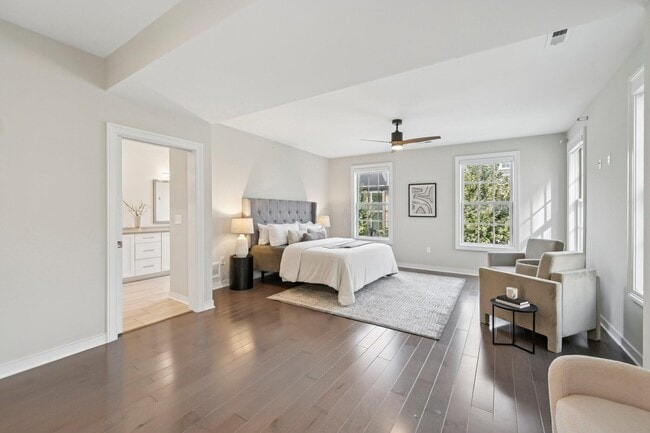 Building Photo - 100 Normandy Ave