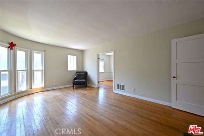 Building Photo - 11061 Ohio Ave Ave