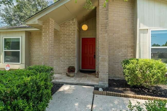 Building Photo - 509 Landing Blvd