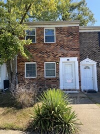 Building Photo - 611 Anvil Rd