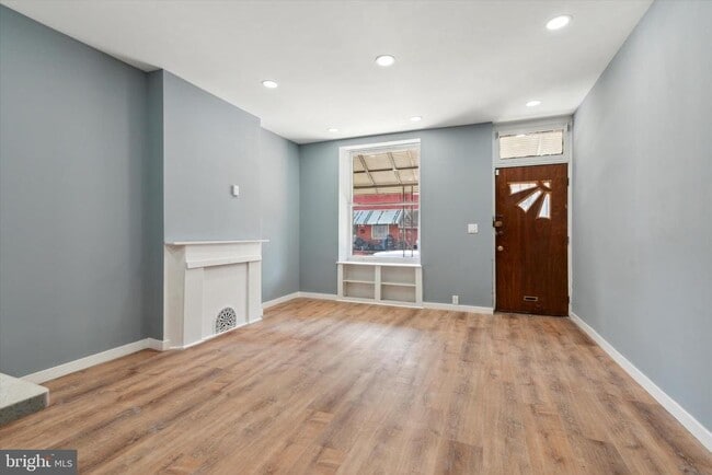 Building Photo - 2523 W Montgomery Ave