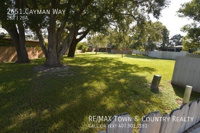 Building Photo - 2651 Cayman Way