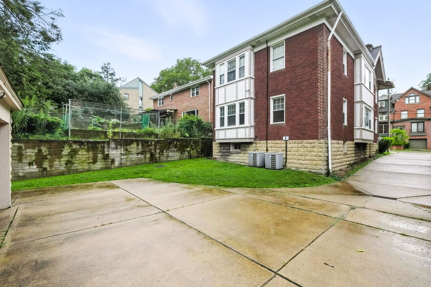 Building Photo - 1523 S Negley Ave