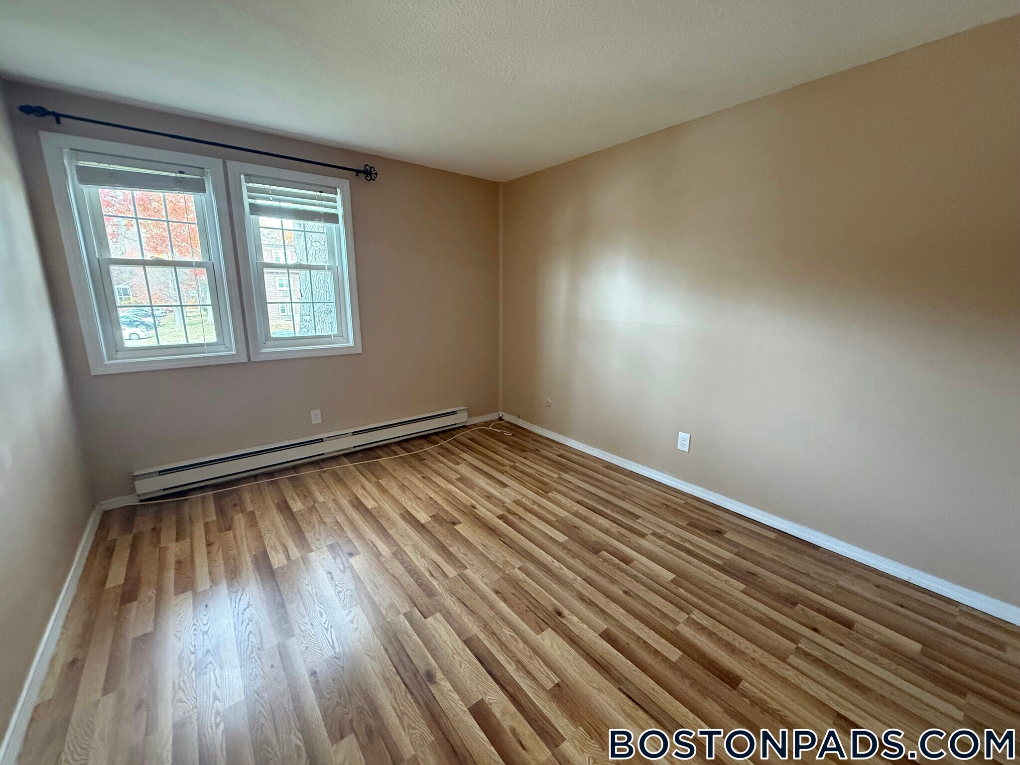 Building Photo - 180 Main St