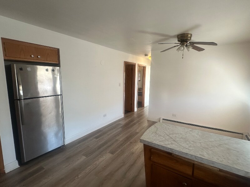 Building Photo - 5948 W 79th St