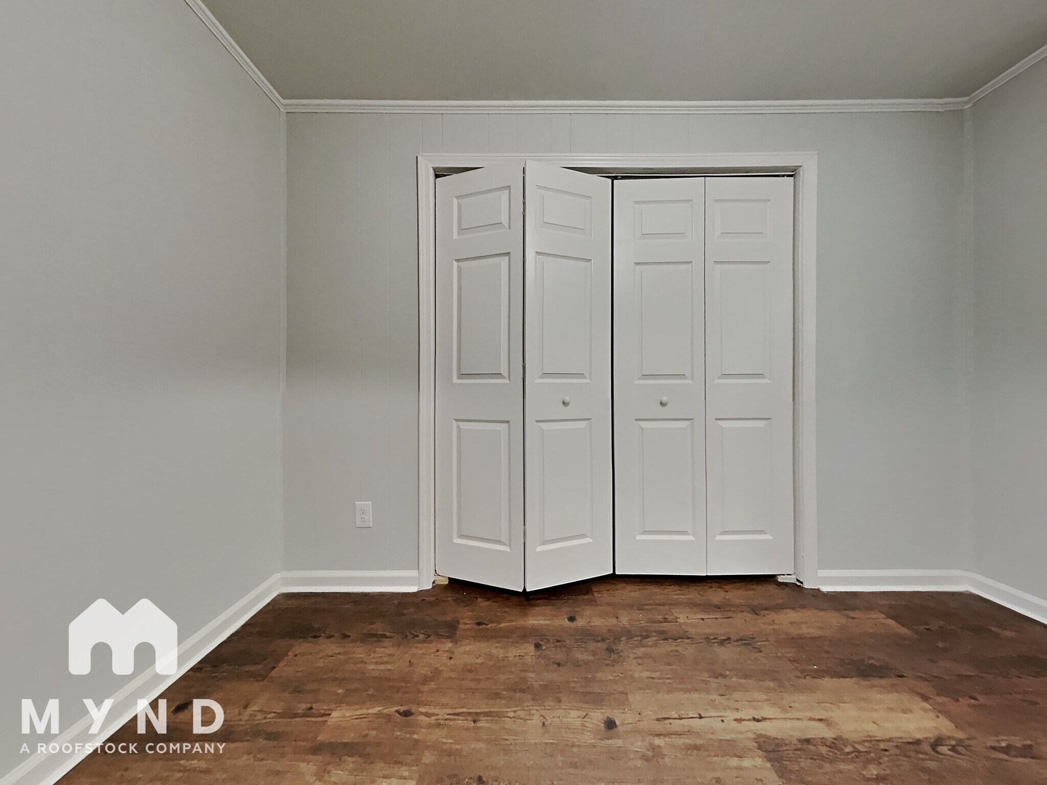 Building Photo - 1720 Finchley Dr