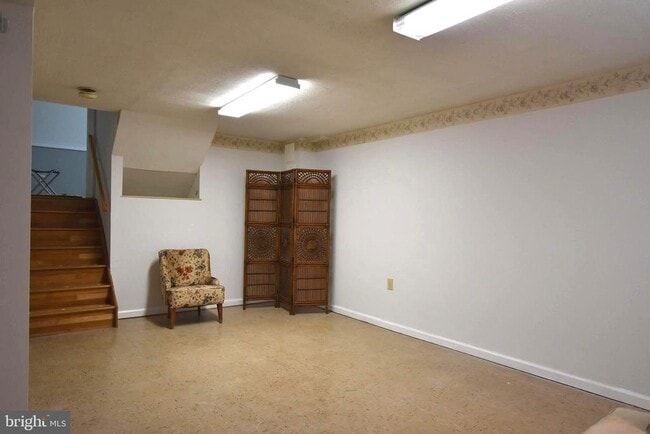 Building Photo - 3150 Beethoven Way