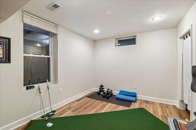 Building Photo - 3003 Blueford Rd