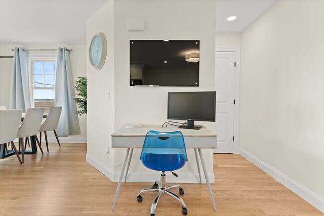 Building Photo - 74 Island Path