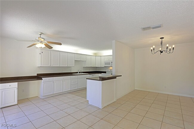 Building Photo - 12341 Woodrose Ct