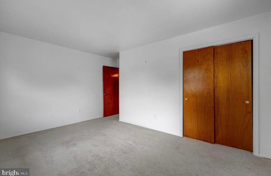 Building Photo - 107 Colton St