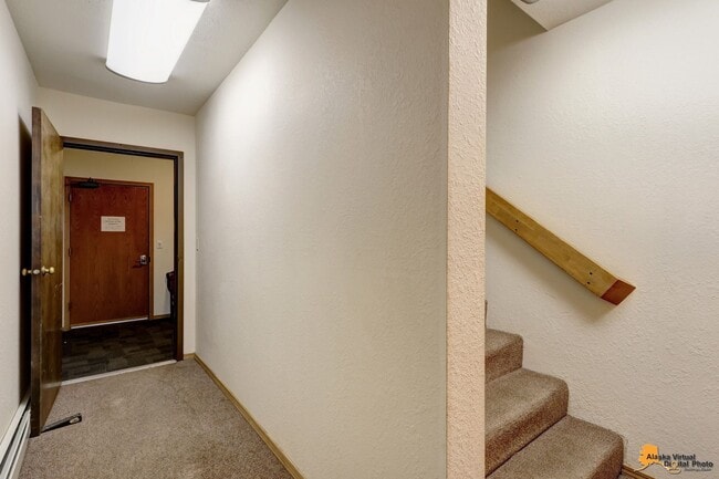 Building Photo - 9701 Morningside Loop